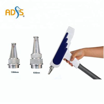 دستگاه حذف خالکوبی لیزر OEM / ODM Q Switch Yag 2 سال گارانتی