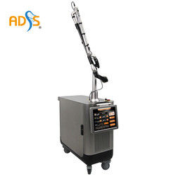 دستگاه لیزری پیکو ثانیه ای تایید شده یگ پیکو تجهیزات لیزری حذف خالکوبی